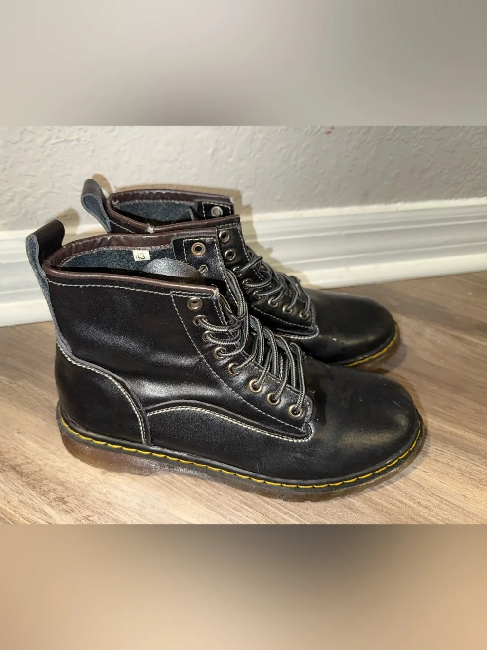 Fashion Black Combat Boots Lace Up Yellow Stitch Lug Sole Size EU 43